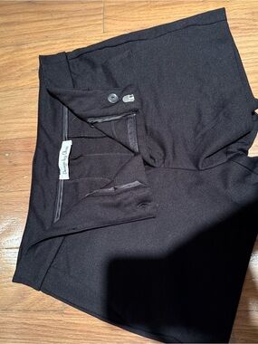 Design by Chloe Black Women's High-Rise Dress Shorts
